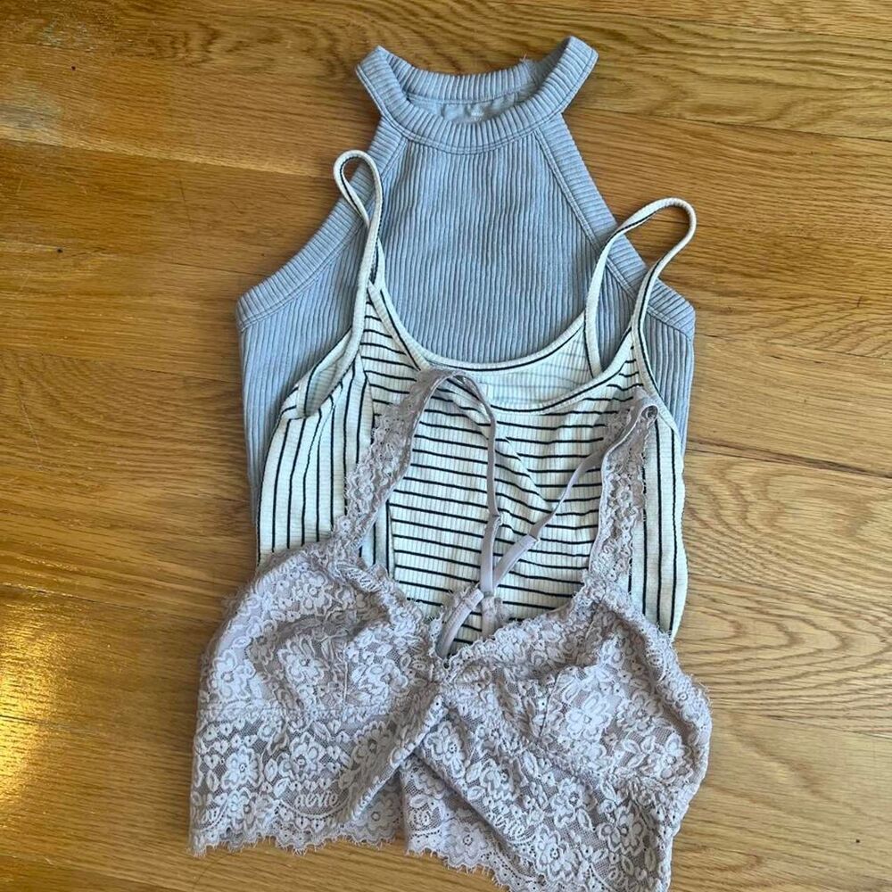 Aerie/BDG Crop Top Tank Bralette Bundle Size Small